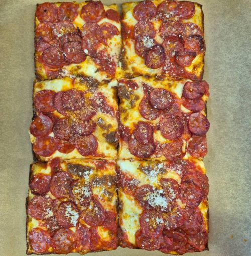 Kosmo Pepperoni